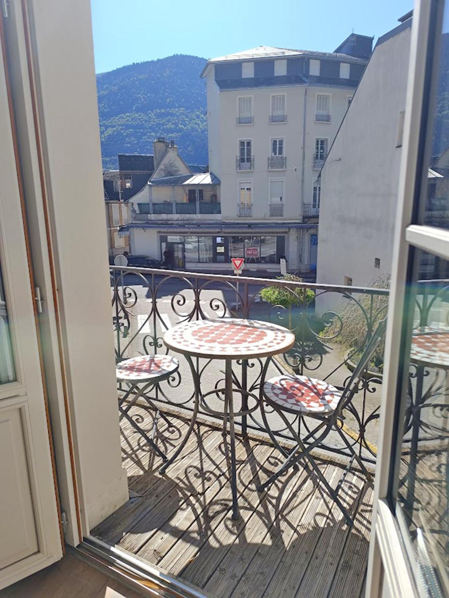 Luchon Holidays Bagnères-de-Luchon Exterior foto