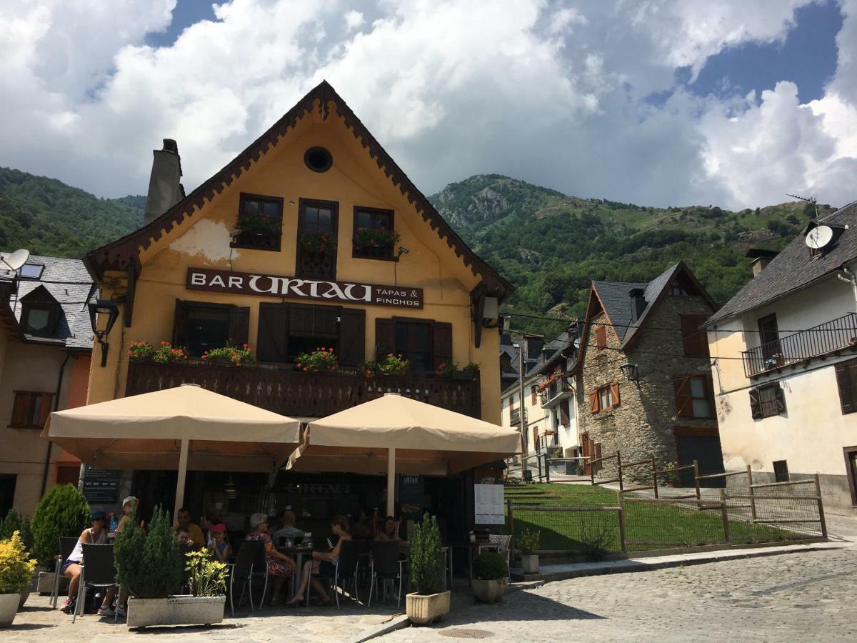 Luchon Holidays Bagnères-de-Luchon Exterior foto